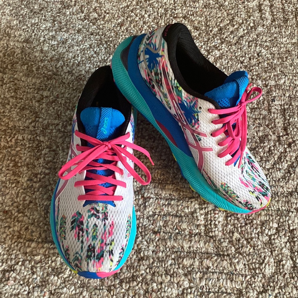 ASICS Gel Nimbus 24 Pink Glo Women’s Size 9